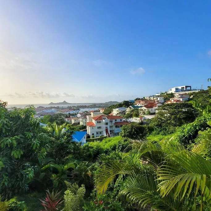 Venance Grand Yer Apt 2 Enjoys Sea Views In Rodney Heights Νησίδα Γκρος Αγία Λουκία