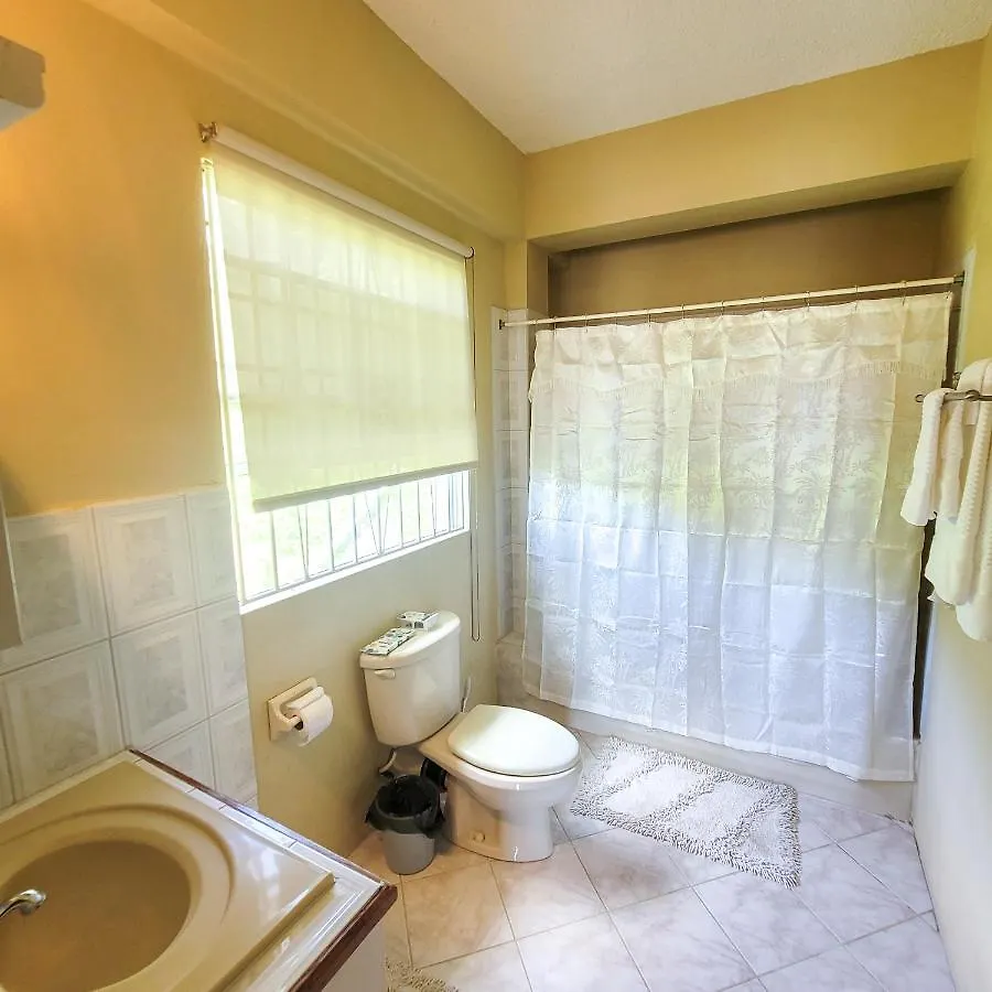 Διαμέρισμα Venance Grand Yer Apt 2 Enjoys Sea Views In Rodney Heights Νησίδα Γκρος