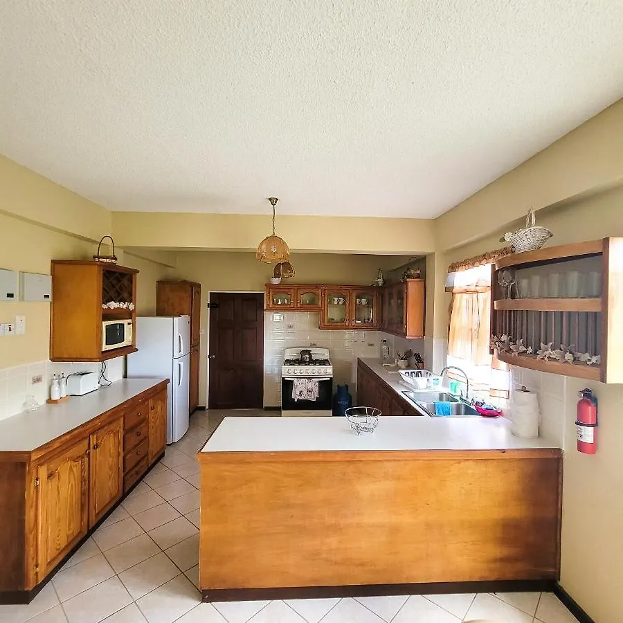 Venance Grand Yer Apt 2 Enjoys Sea Views In Rodney Heights Νησίδα Γκρος Διαμέρισμα